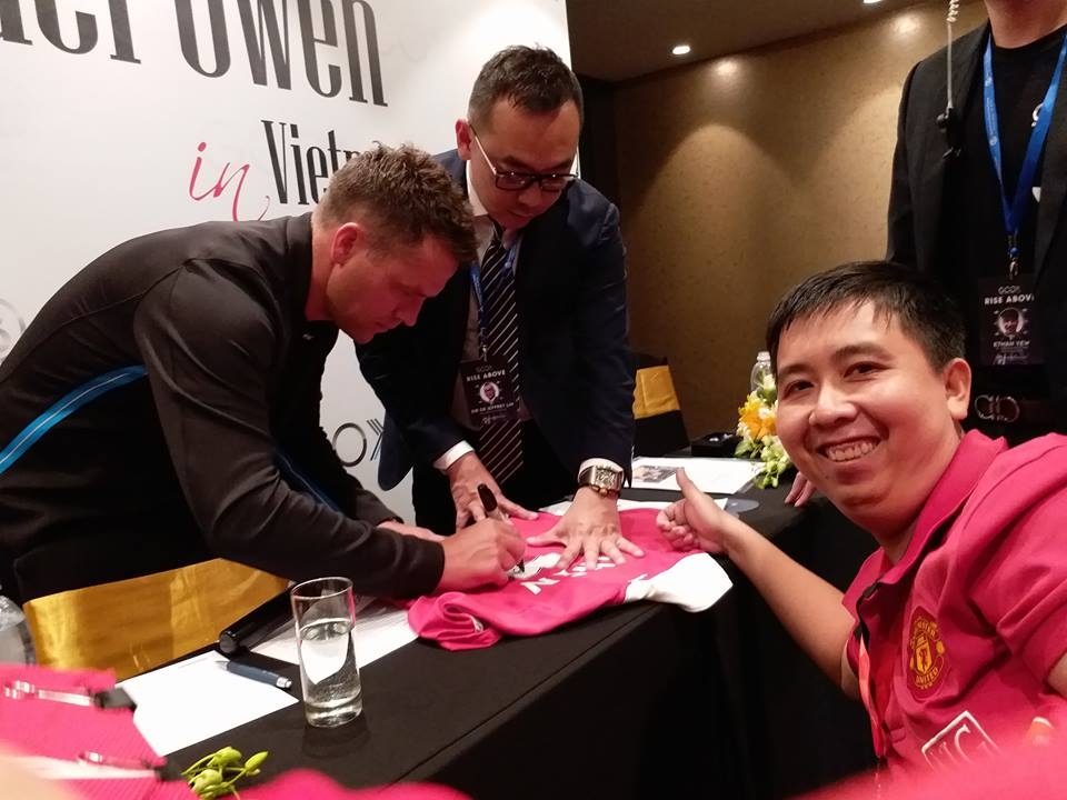 Áo chữ ký Michael Owen 7 Manchester United 2010-2011 home shirt signed