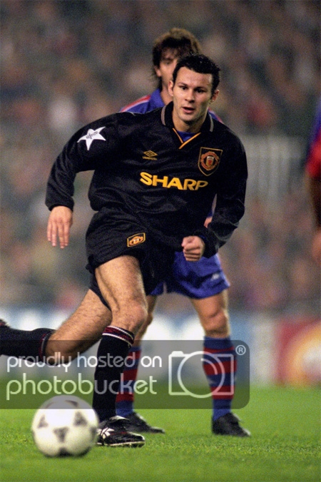 Áo đấu Giggs #11 Manchester United 1993-1995 away shirt jersey black