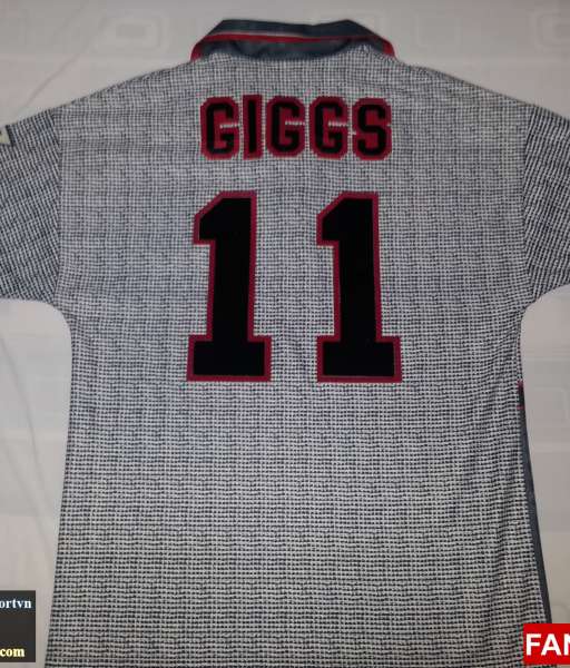 Áo đấu Giggs #11 Manchester United 1995-1996 away shirt jersey grey