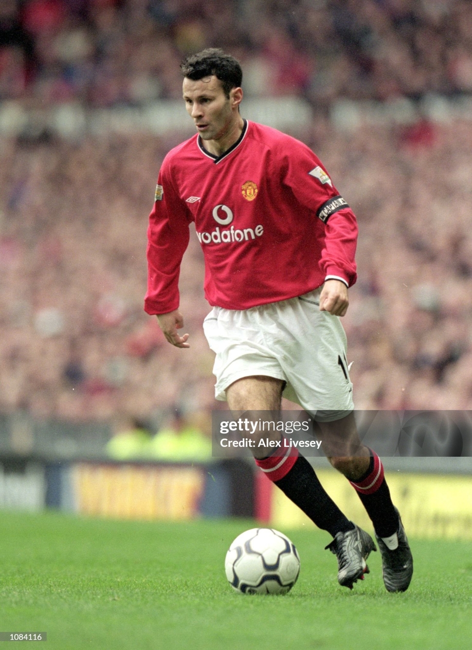 Áo đấu Giggs 11 Manchester United 2000-2002 home shirt jersey dài tay