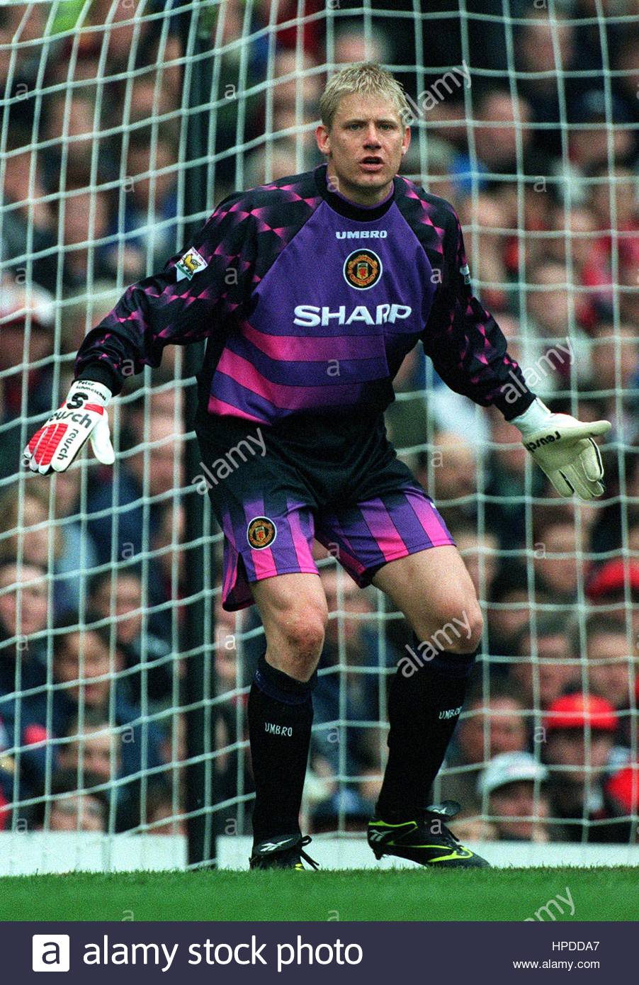 Áo Schmeichel #1 Manchester United 1996-1997 away goalkeeper purple