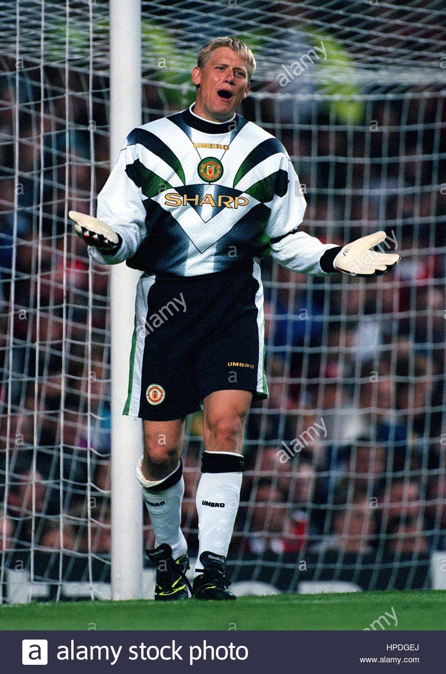 Áo Manchester United 1996-1998 away goalkeeper shirt jersey white