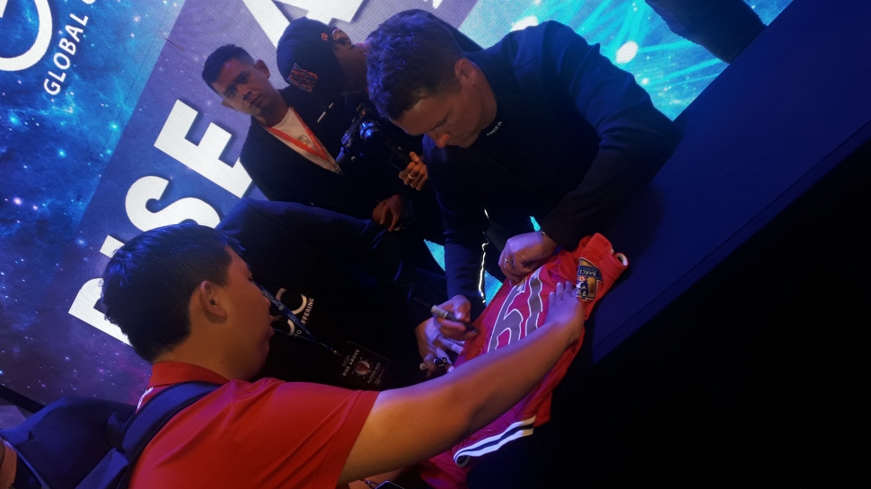 Áo đấu Manchester United Champions 19 chữ ký Owen shirt jersey 423932