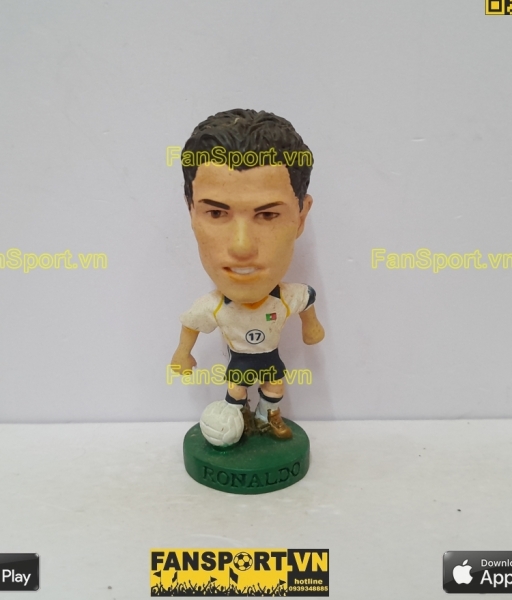 Tượng Cristiano Ronaldo Portugal 2004 2005 2006 away corinthian PR073