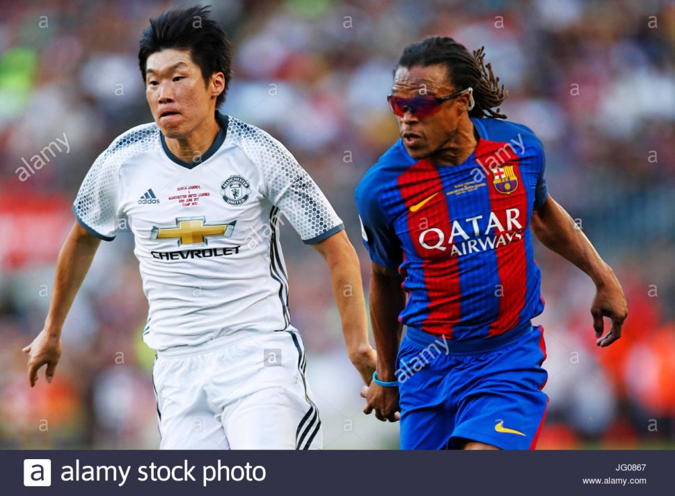 Áo đấu Park Ji Sung #13 Manchester United 2016-2017 third white shirt