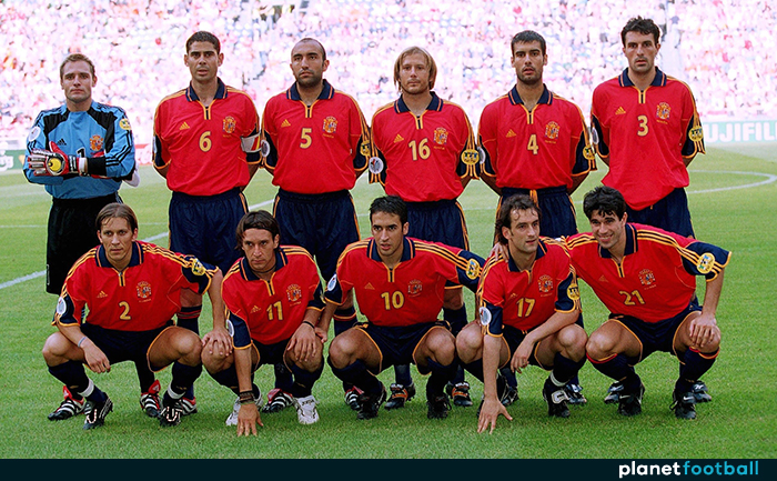 Áo đấu Spain 1999-2001 home shirt jersey red