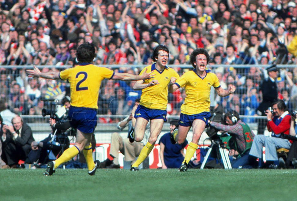 Áo đấu Arsenal FA Cup final 1979 away shirt jersey yellow