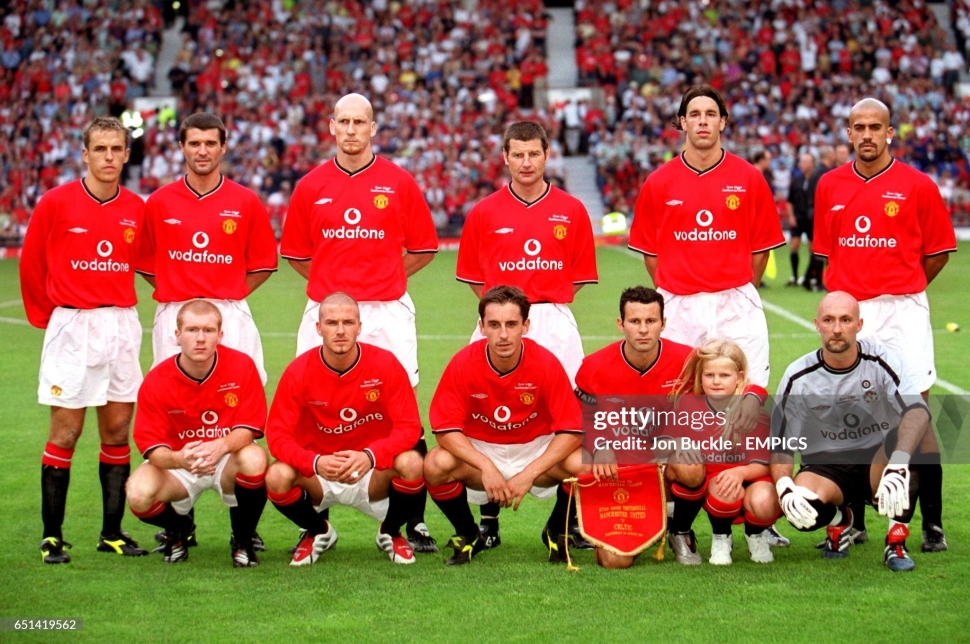 Áo đấu 11 Manchester United Testimonial Ryan Giggs 2001 home shirt red