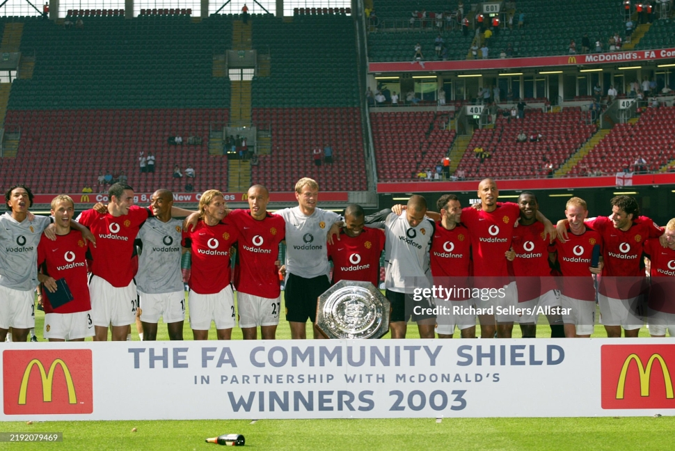 Áo Manchester United Community Shield 2003 home shirt 2002 2004 184947