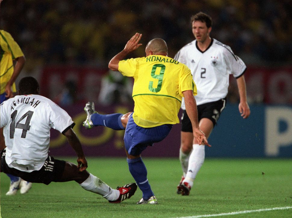 Áo đấu Ronaldo #9 Brazil 2002-2004 home shirt jersey yellow World Cup