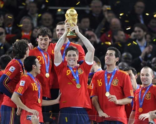 Áo đấu Torres 9 Spain 2010-2011 home shirt jersey red World Cup P47902