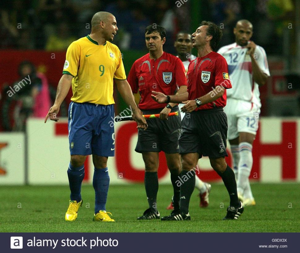 Áo đấu Ronaldo #9 Brazil 2006-2007-2008 home shirt jersey yellow