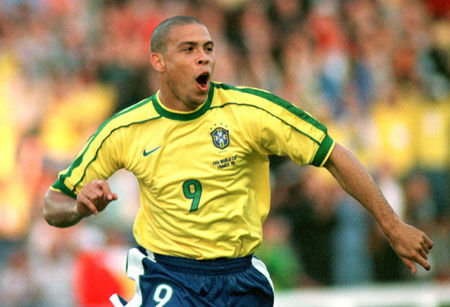 Áo đấu Ronaldo #9 Brazil 1998-1999-2000 home shirt jersey yellow