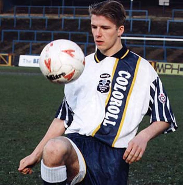 Áo đấu 4 Preston North End 1994 1995 home shirt jersey PNE Beckham