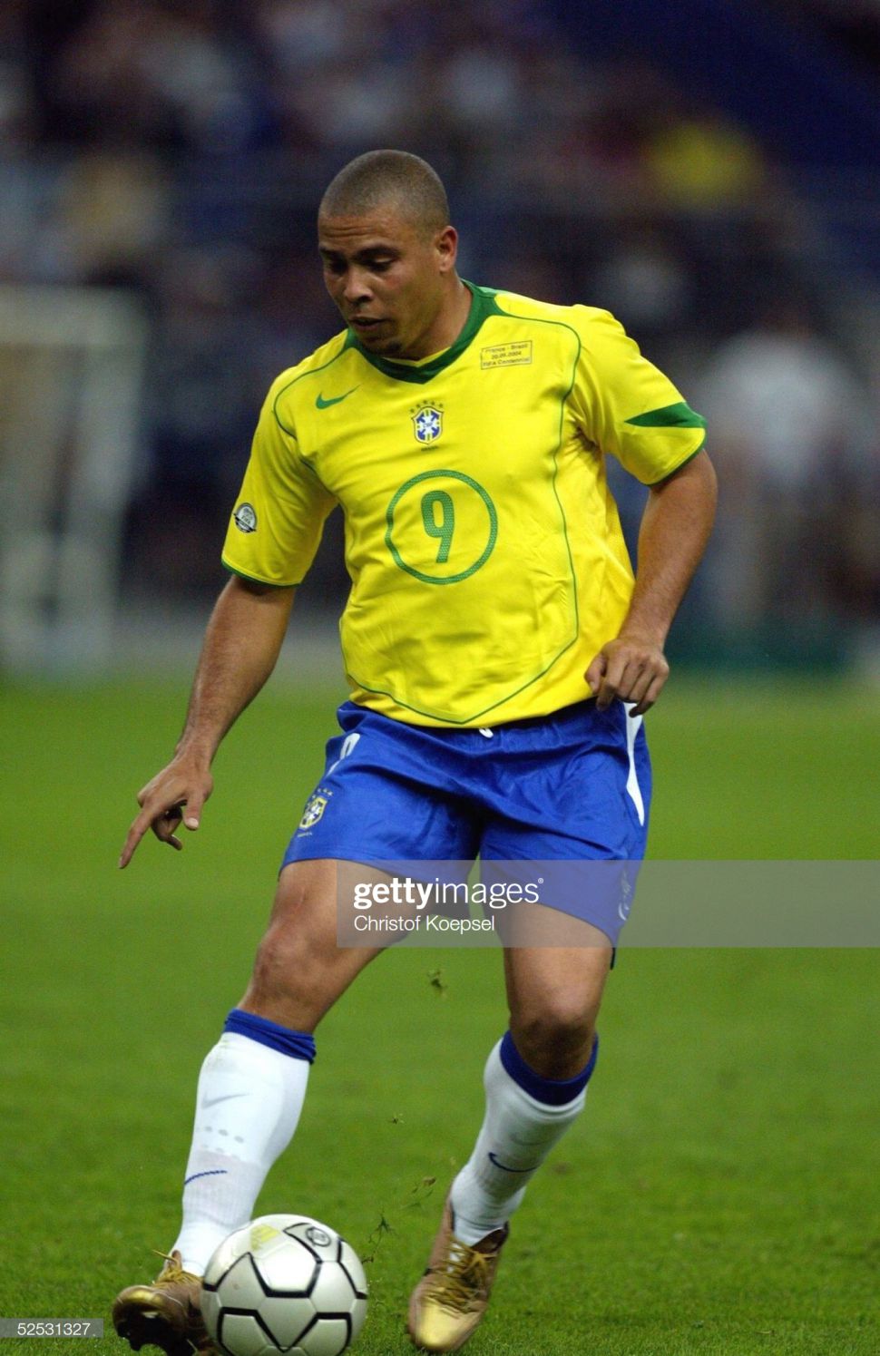 Áo đấu Ronaldo #9 Brazil 2004-2005-2006 home shirt jersey yellow