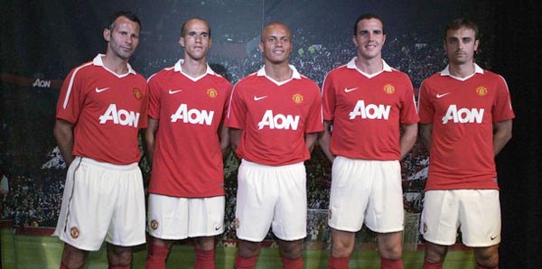 Box áo Scholes Manchester United Nike AON 2010-2011 home shirt 406811