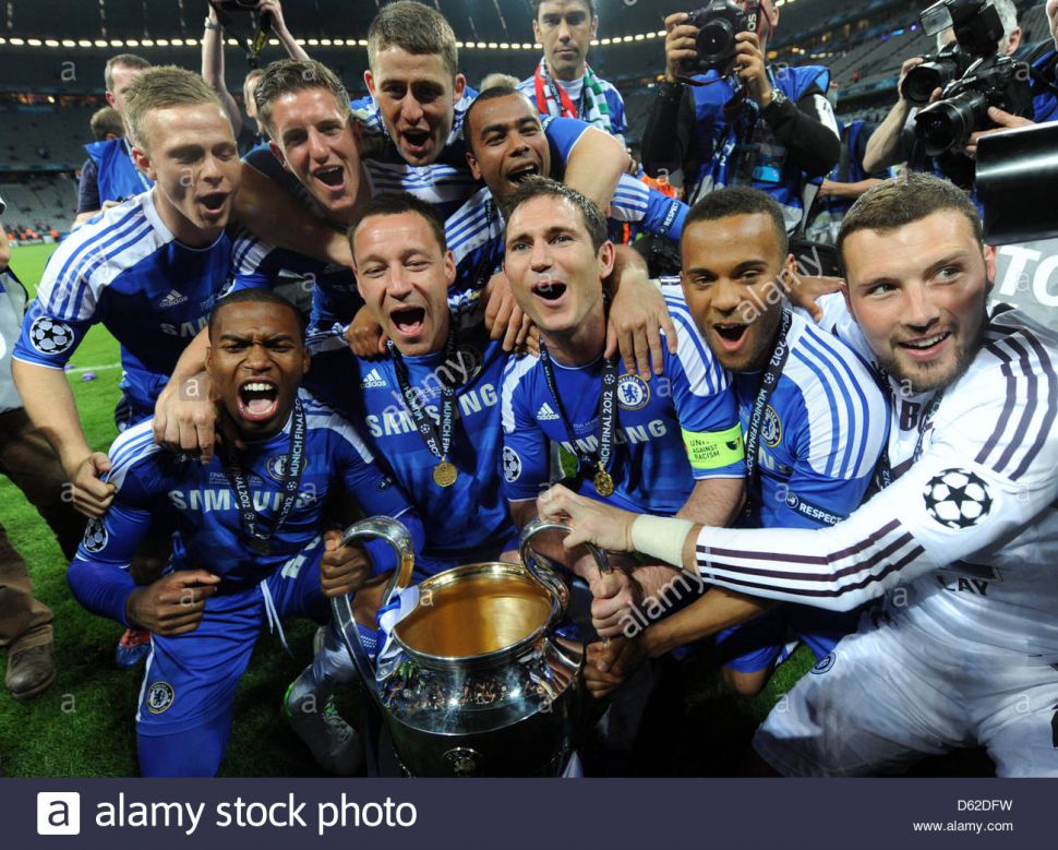 2012 Champion League Chelsea gold medal final huy chương vô địch