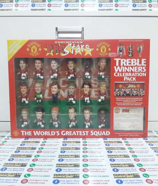 Box 1999 Manchester United Treble celebration pack corinthian figures