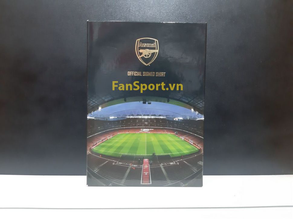 Box Arsène Wenger signed Arsenal 2016-2017 home shirt COA limited set