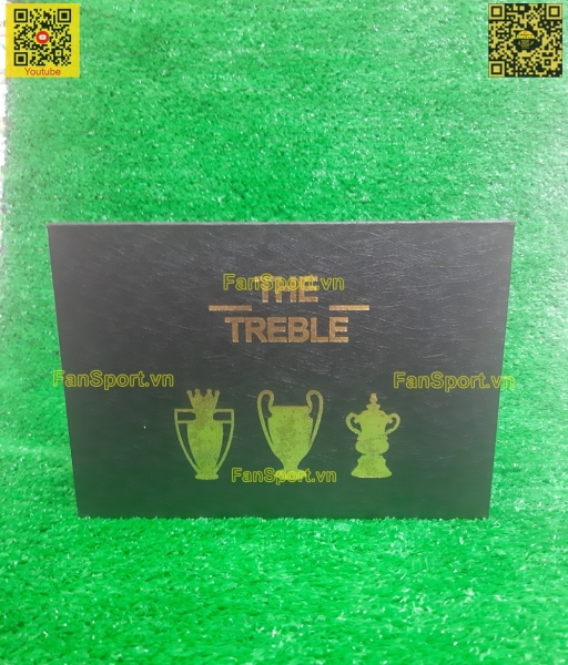 Box medal Manchester United Treble 1999 Premier League Champion FA cup