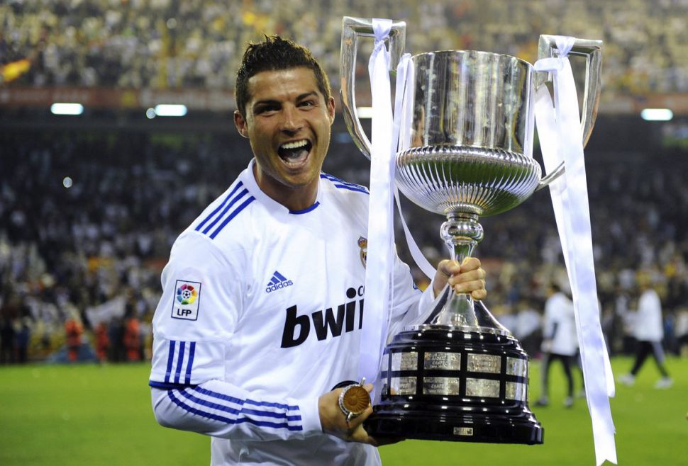 Áo chữ ký Ronaldo 7 Real Madrid Final Copa del Rey 2011 shirt 2010