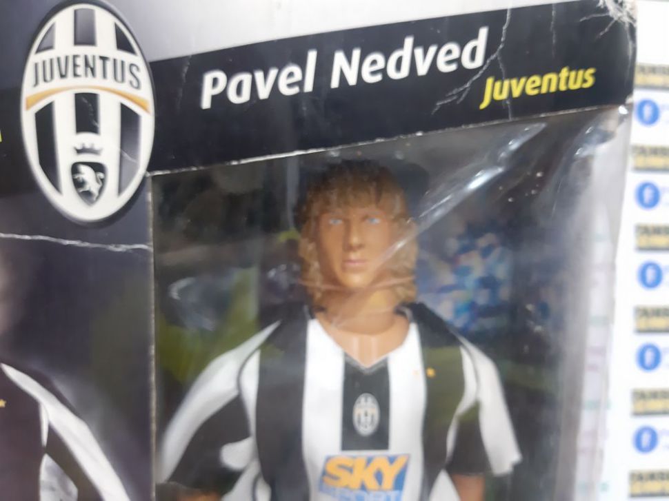 Tượng Pavel Nedved 11 Juventus 2004 2005 home Kick-O-Mania figures box