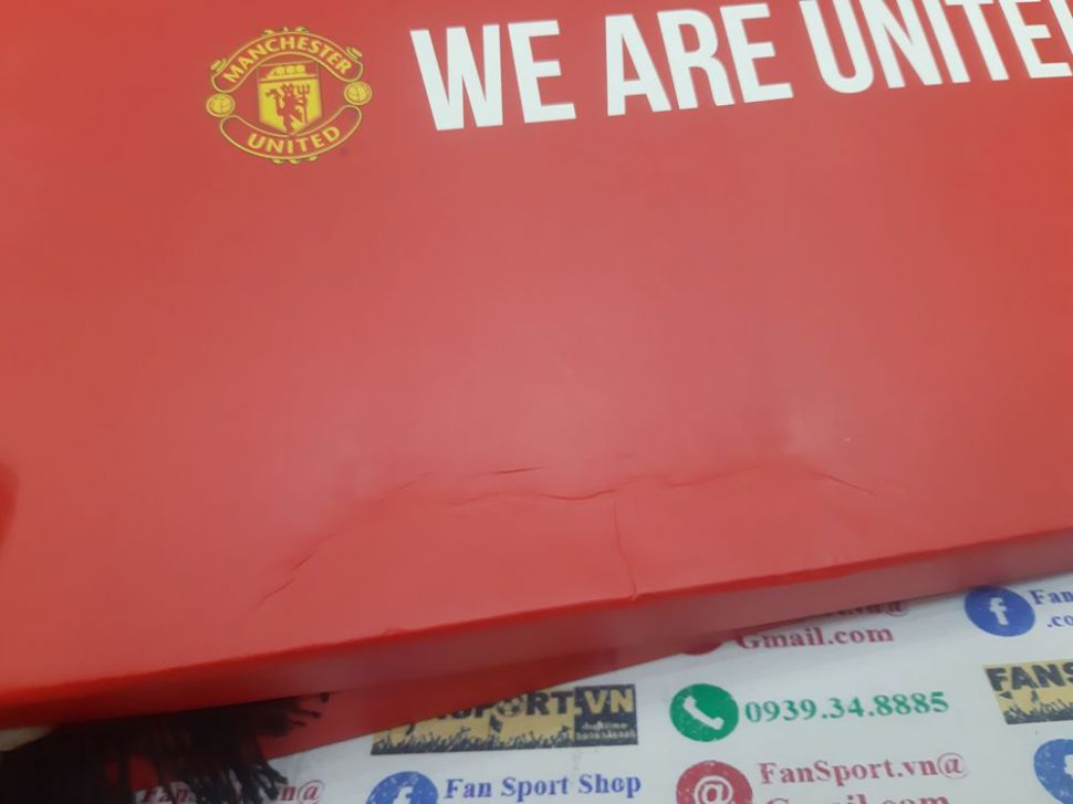 Hộp thành viên Manchester United official membership 2021-2022 box