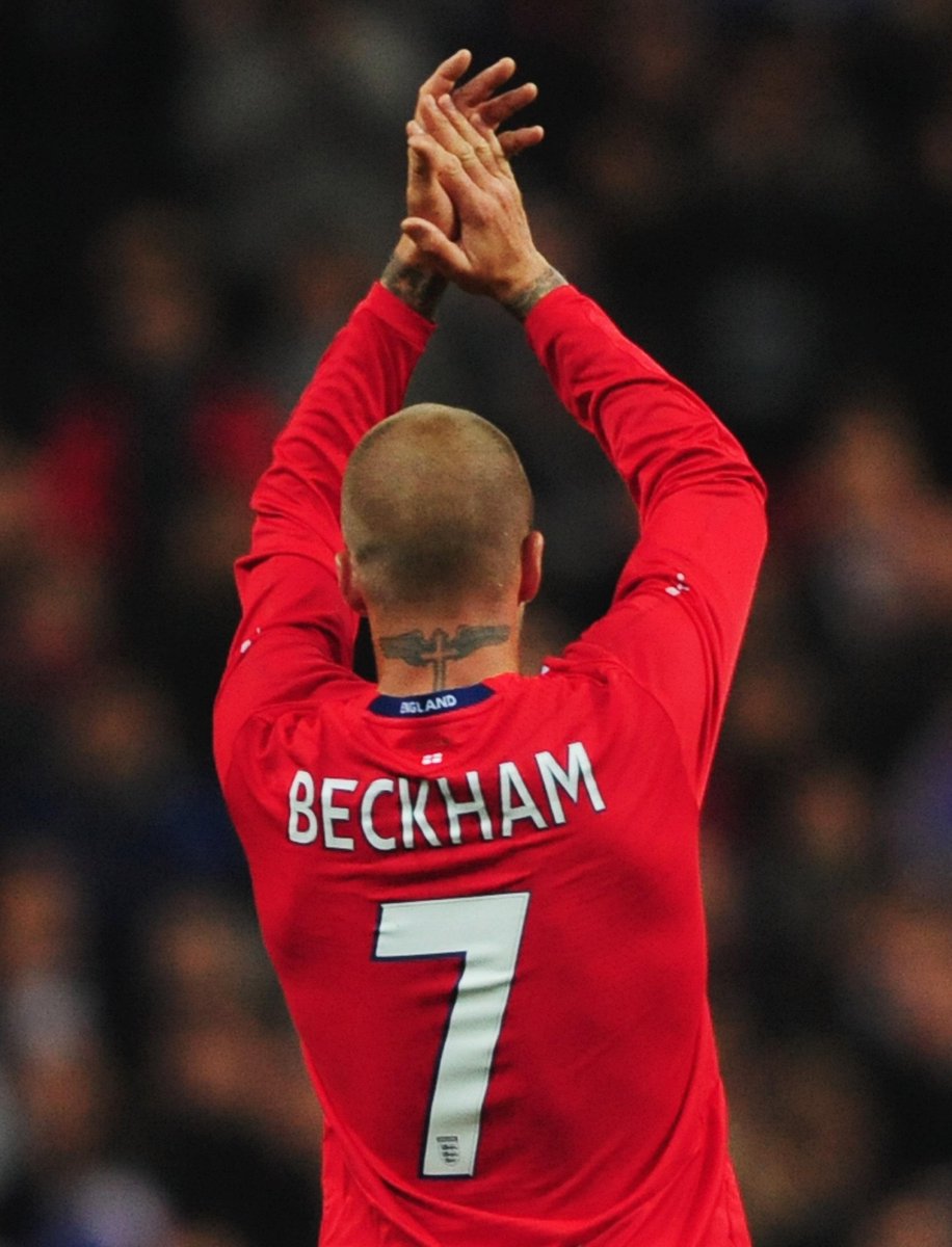 Áo đấu Beckham #7 England 2008-2009-2010 away 100th cap France long