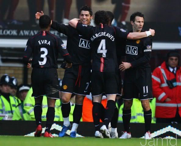 Áo đấu Manchester United 2007-2008 away shirt jersey black long