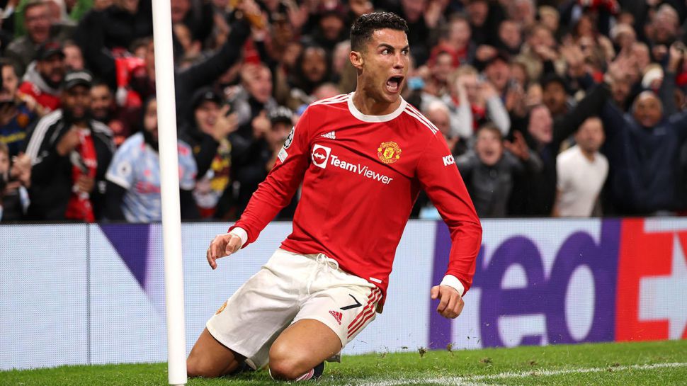 Áo Ronaldo 7 Manchester United 2021 2022 home shirt long jersey GR3779