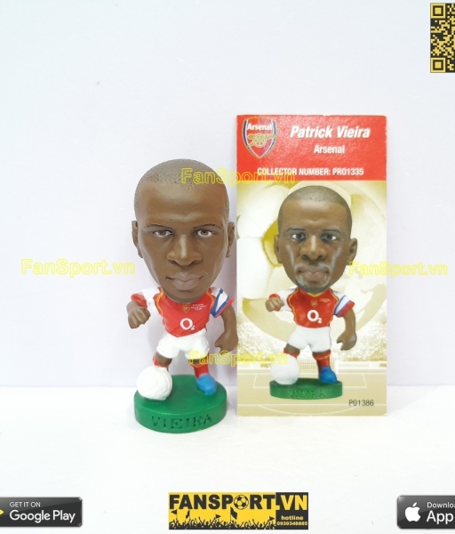 Tượng Patrick Vieira Arsenal FA Cup Final 2005 home corinthian PRO1335