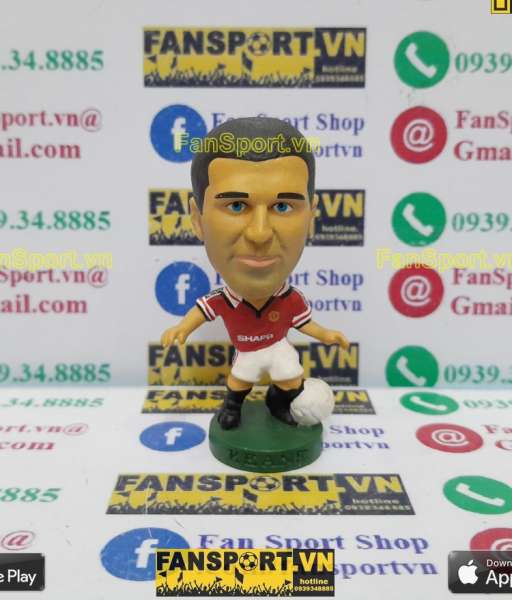 Tượng Keane 16 Manchester United 1998 1999 2000 home corinthian PRO219