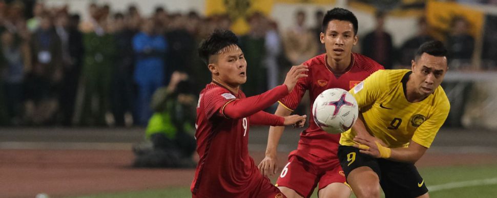 Ball chữ ký tuyển Việt Nam chung kết AFF Suzuki Cup 2018 Grand Sport