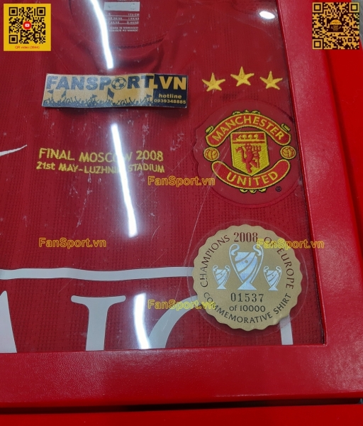 Box 2008 Manchester United Winner Champion League home shirt limited S
