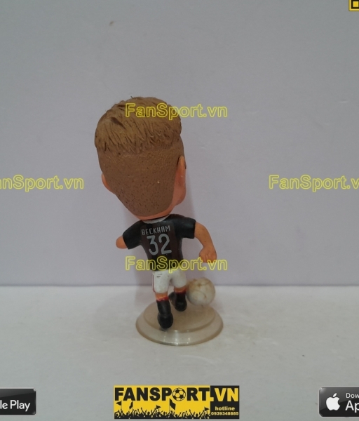 Tượng David Beckham 32 AC Milan 2009 2010 home red black kodoto ball
