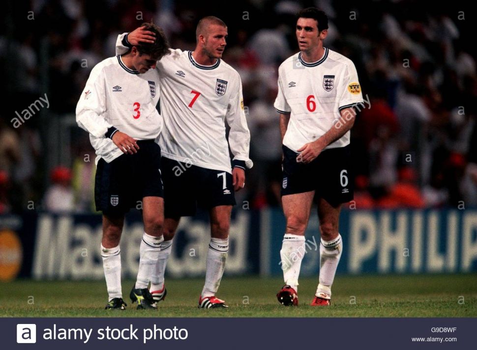 Áo đấu England 1999-2000-2001 home shirt jersey white Umbro