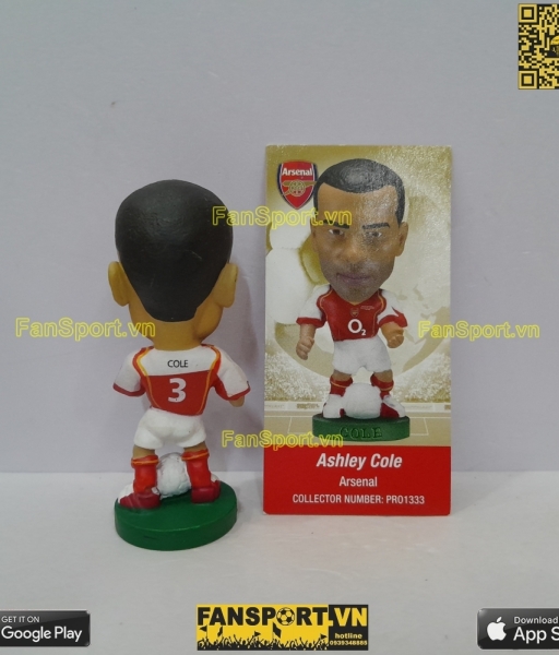 Tượng Ashley Cole 3 Arsenal 2004-2005 FA Cup Final corinthian PRO1333