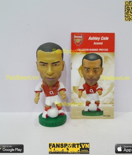 Tượng Ashley Cole 3 Arsenal 2004-2005 FA Cup Final corinthian PRO1333