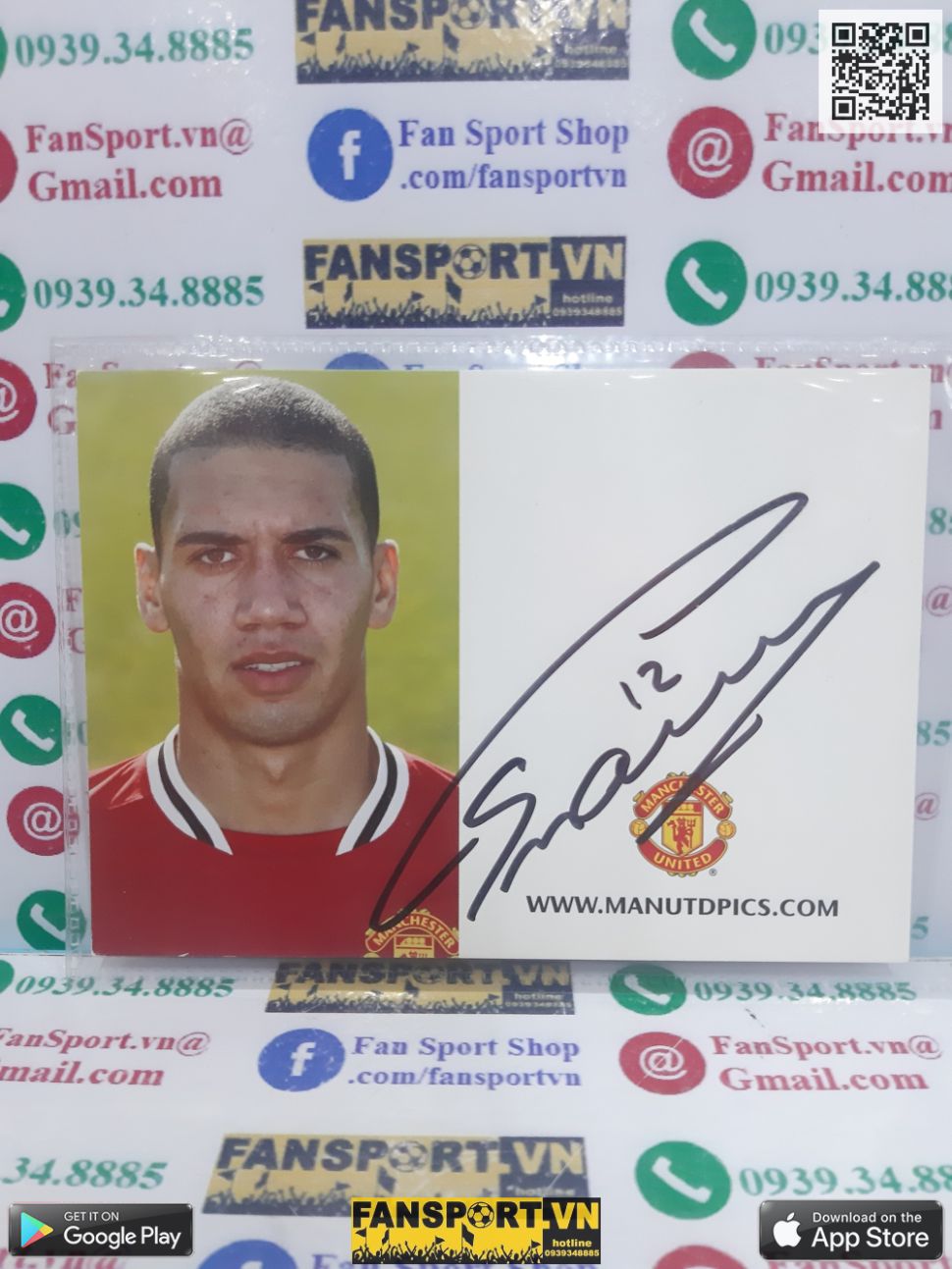 Ảnh chữ ký Chris Smalling Manchester United 2011 2012 signed hand