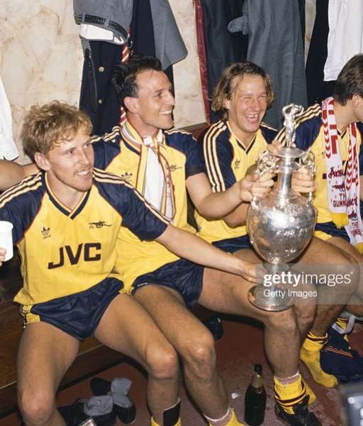 1988-1991 away Arsenal shirt jersey áo đấu bóng đá yellow