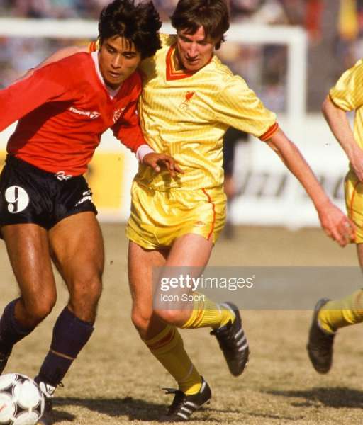 1984-1985 away Liverpool shirt jersey áo đấu bóng đá yellow