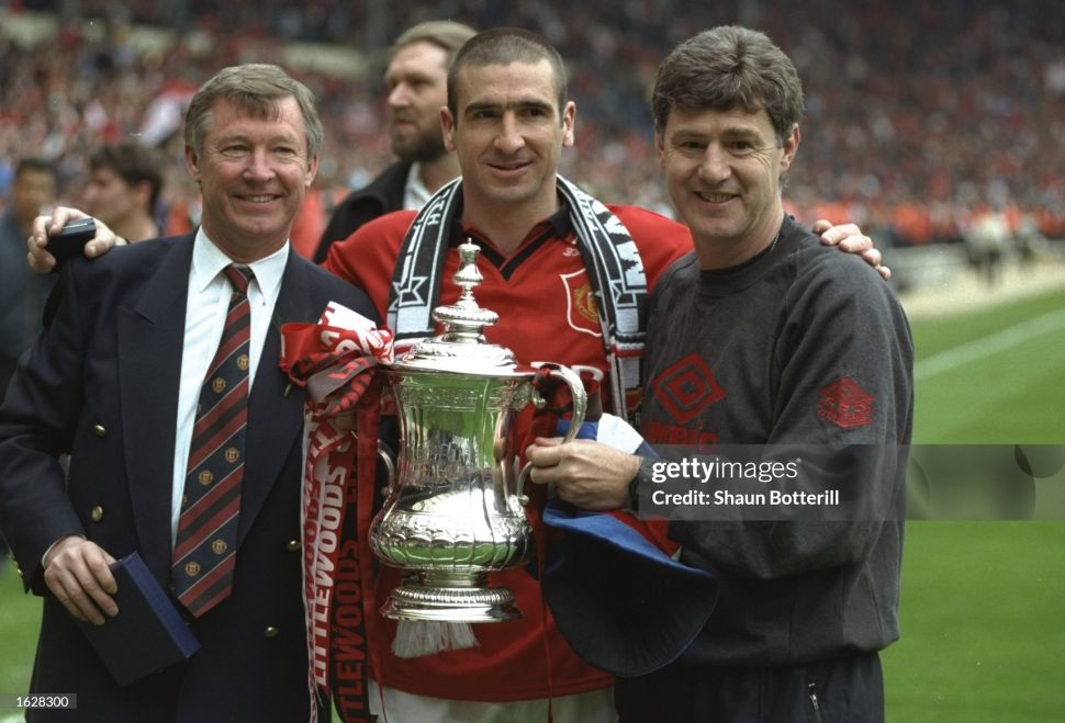 Tượng Brian Kidd Manchester United 1991-1998 coach corinthian M02