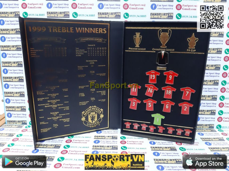 Badge Manchester United 1999 Treble Winners box set shirt 2818/4032