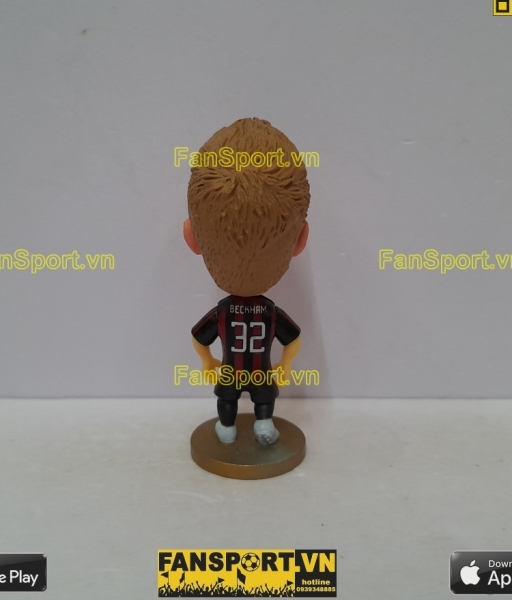 Tượng cầu thủ David Beckham 32 AC Milan 2008 2009 home soccerwe