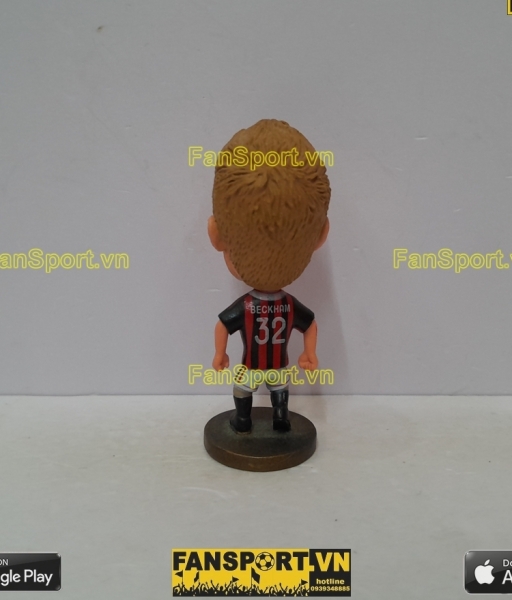 Tượng cầu thủ David Beckham 32 AC Milan 2009 2010 home kodoto