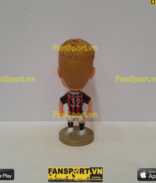 Tượng cầu thủ David Beckham 32 AC Milan 2009 2010 home kodoto