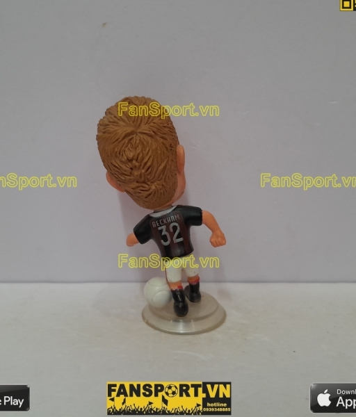 Tượng David Beckham 32 AC Milan 2009 2010 home red black kodoto ball