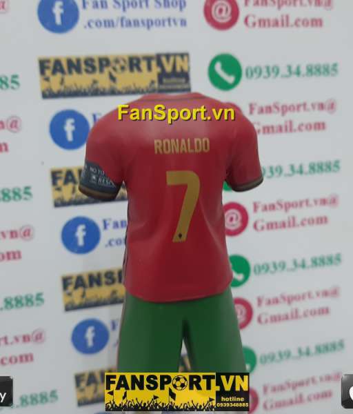 Ronaldo 7 Portugal 2020 2021 home Collectibles Lads figures box set