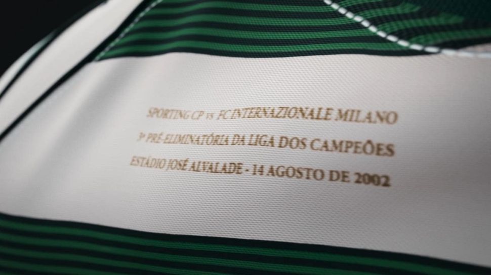 Box áo Ronaldo 28 Sporting Lisbon 21 years debut shirt jersey English
