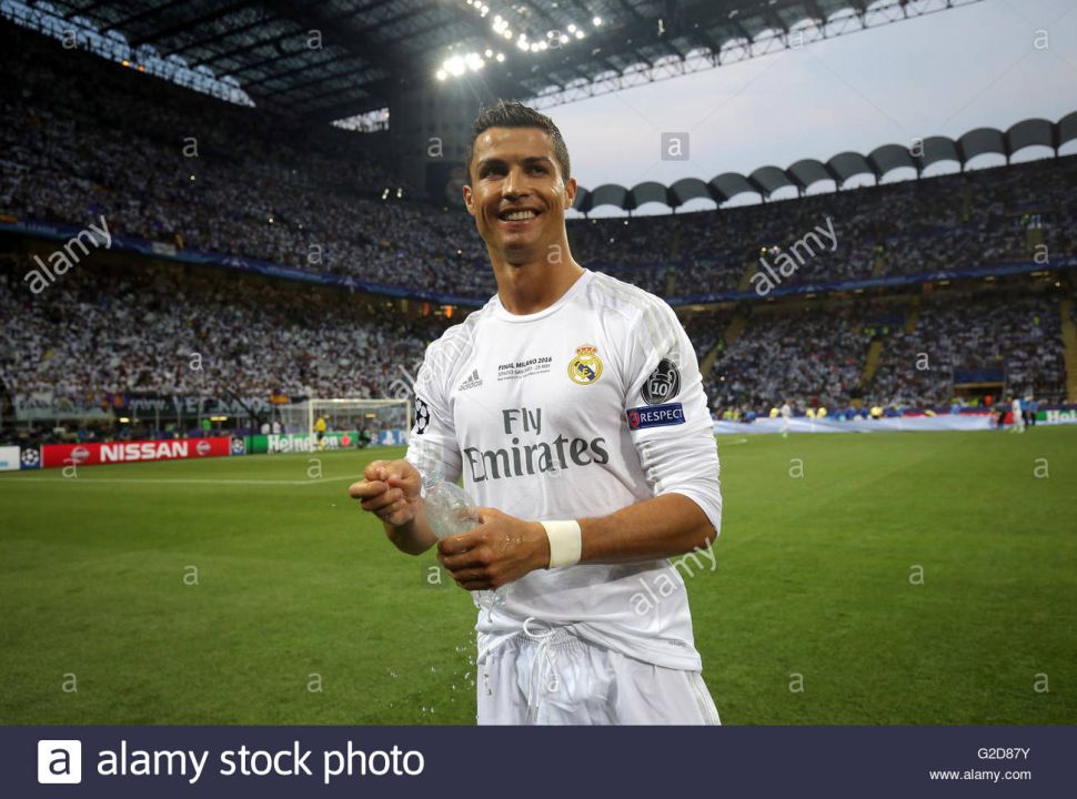 Áo Ronaldo 7 Real Madrid Champion League final 2016 home shirt S12652